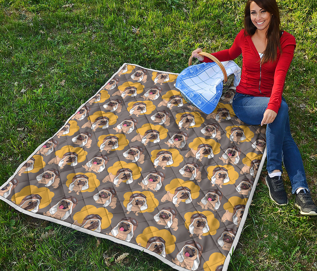 Pilot Pug Pattern Print Quilt