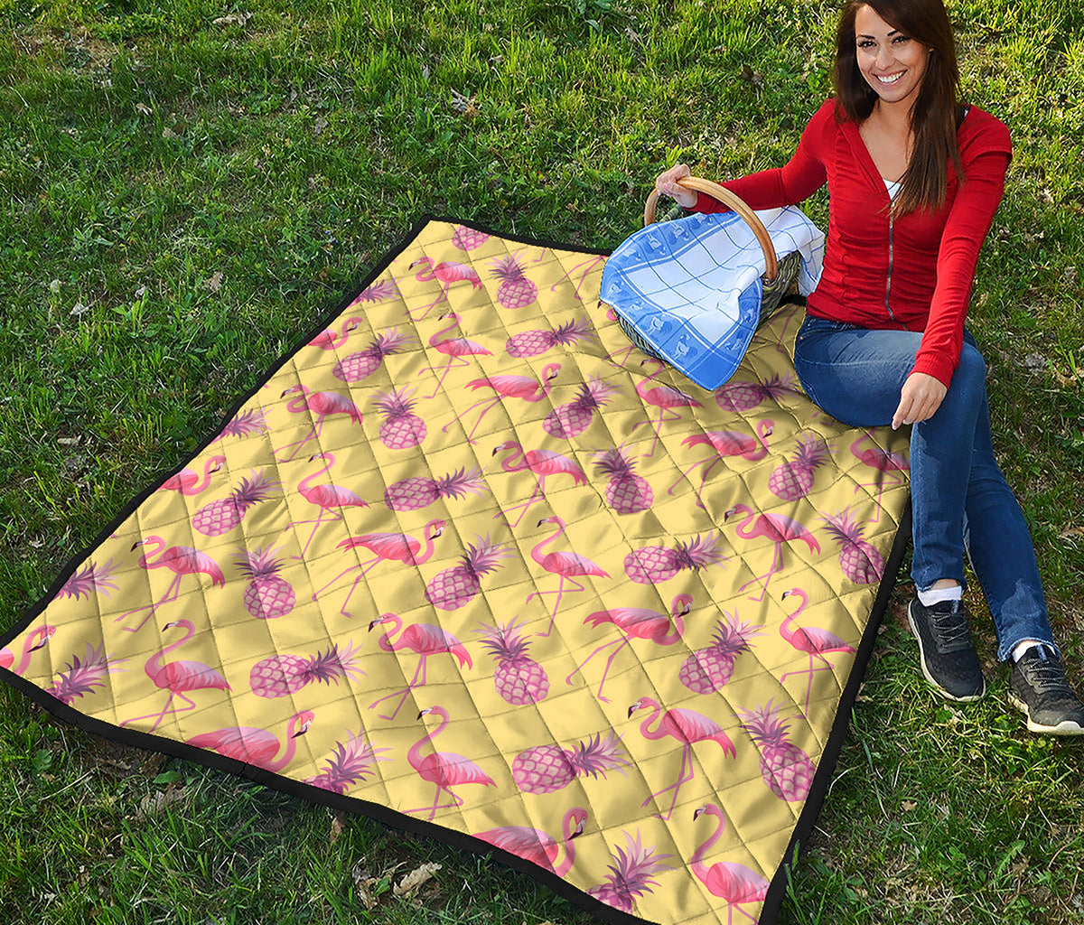 Pineapple And Flamingo Pattern Print Quilt