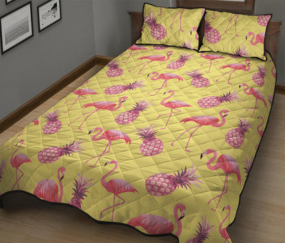 Pineapple And Flamingo Pattern Print Quilt Bed Set