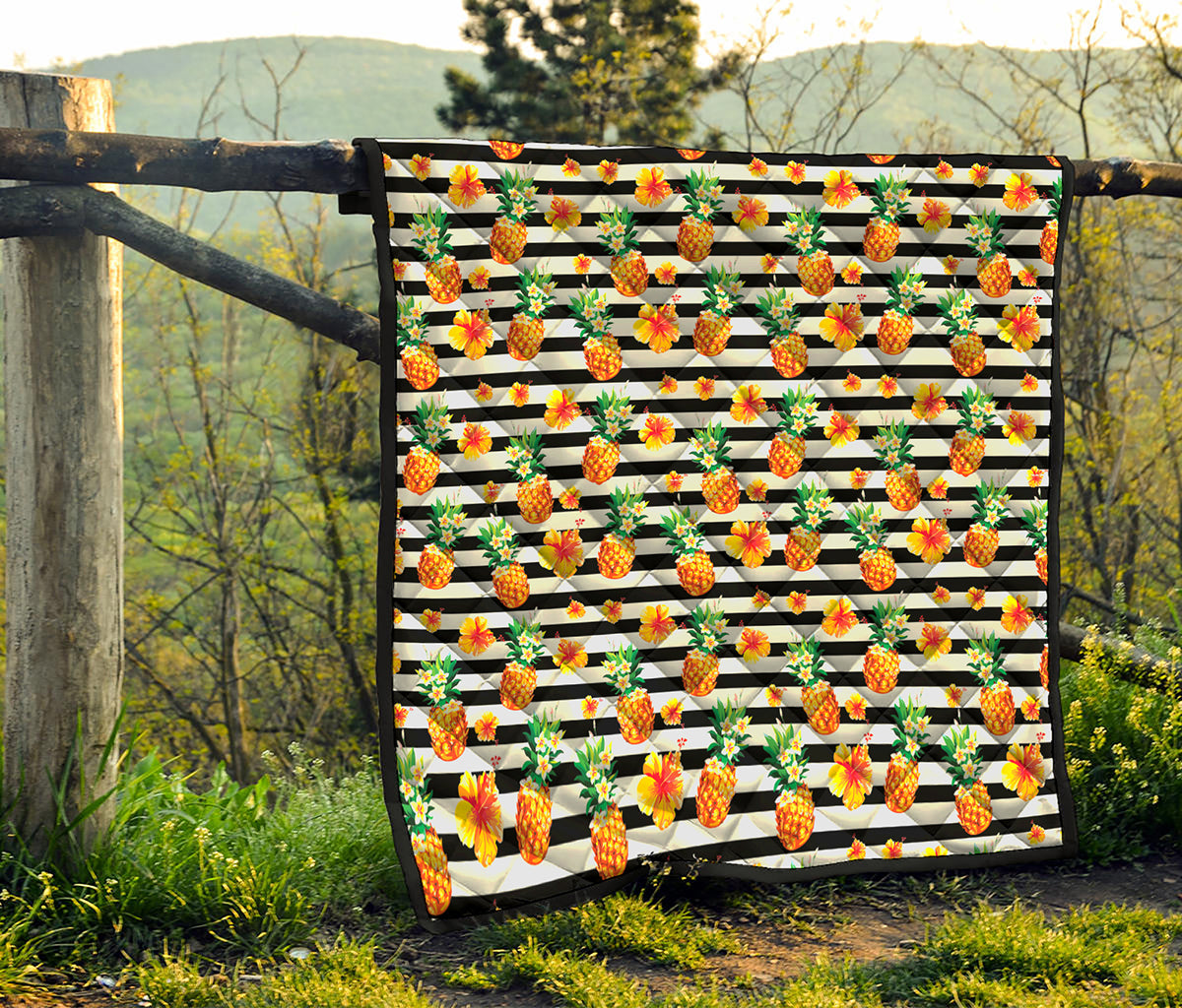 Pineapple And Hibiscus Striped Print Quilt
