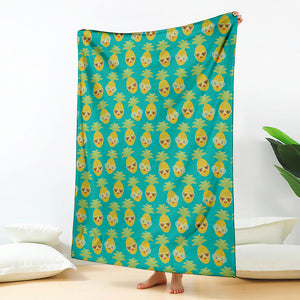 Pineapple Emoji Pattern Print Blanket