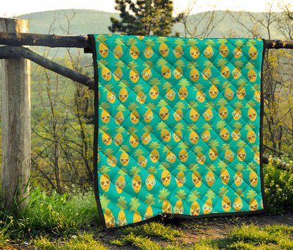 Pineapple Emoji Pattern Print Quilt