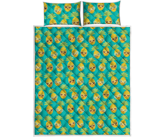 Pineapple Emoji Pattern Print Quilt Bed Set