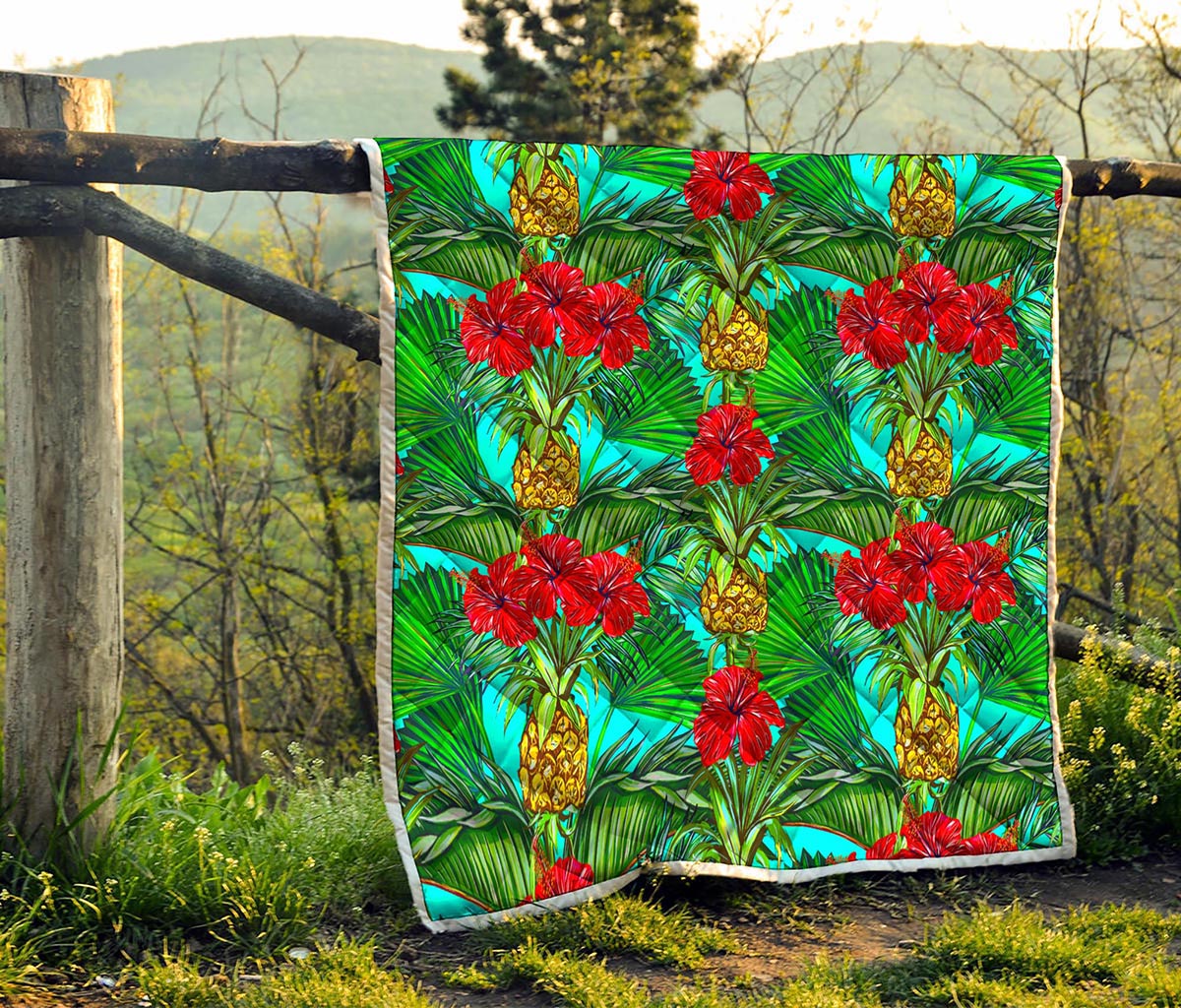 Pineapple Hibiscus Hawaii Pattern Print Quilt