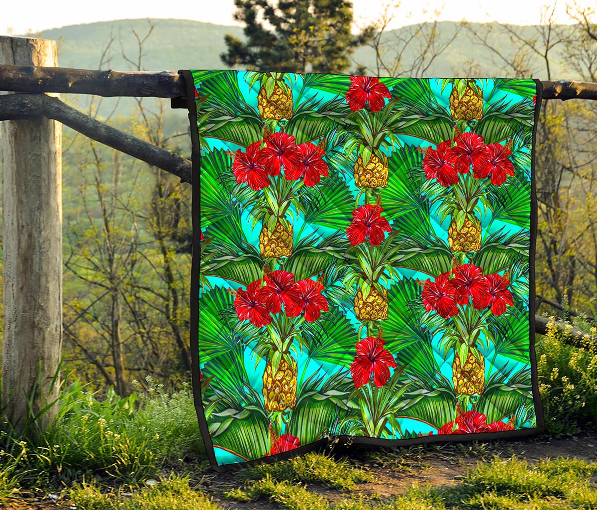 Pineapple Hibiscus Hawaii Pattern Print Quilt