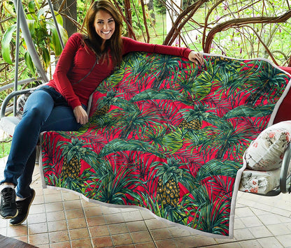 Pineapple Leaves Hawaii Pattern Print Quilt