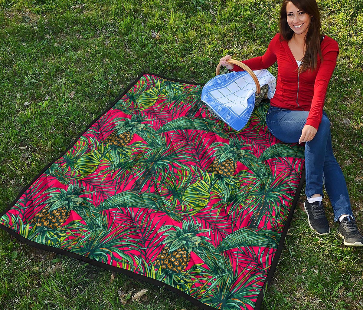 Pineapple Leaves Hawaii Pattern Print Quilt