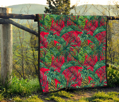 Pineapple Leaves Hawaii Pattern Print Quilt