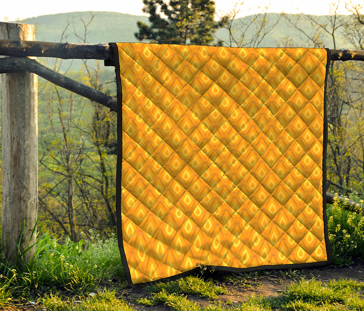 Pineapple Print Quilt