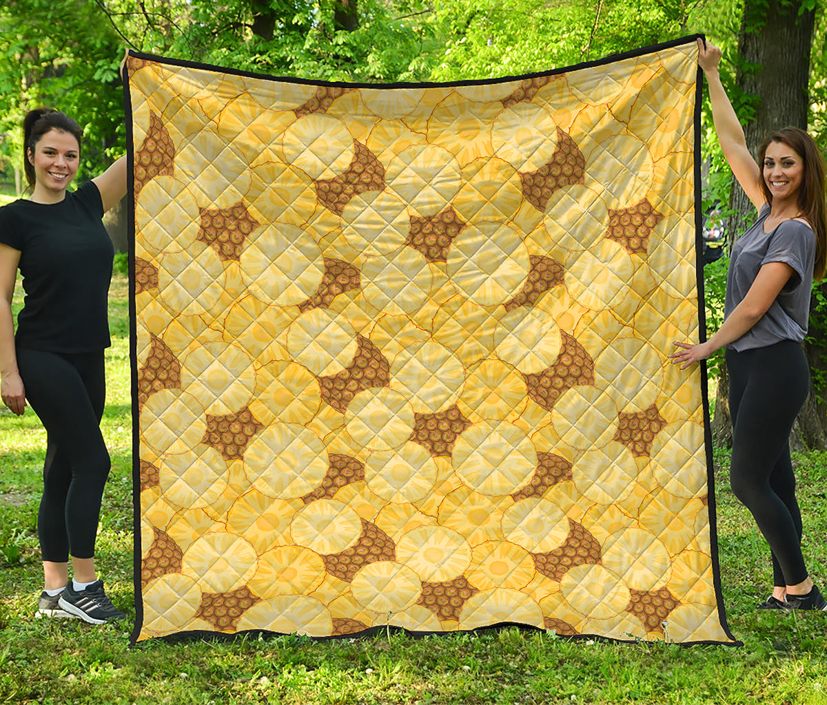 Pineapple Slices Pattern Print Quilt