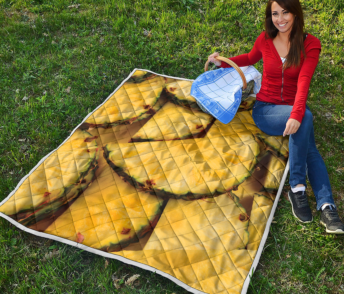 Pineapple Slices Print Quilt