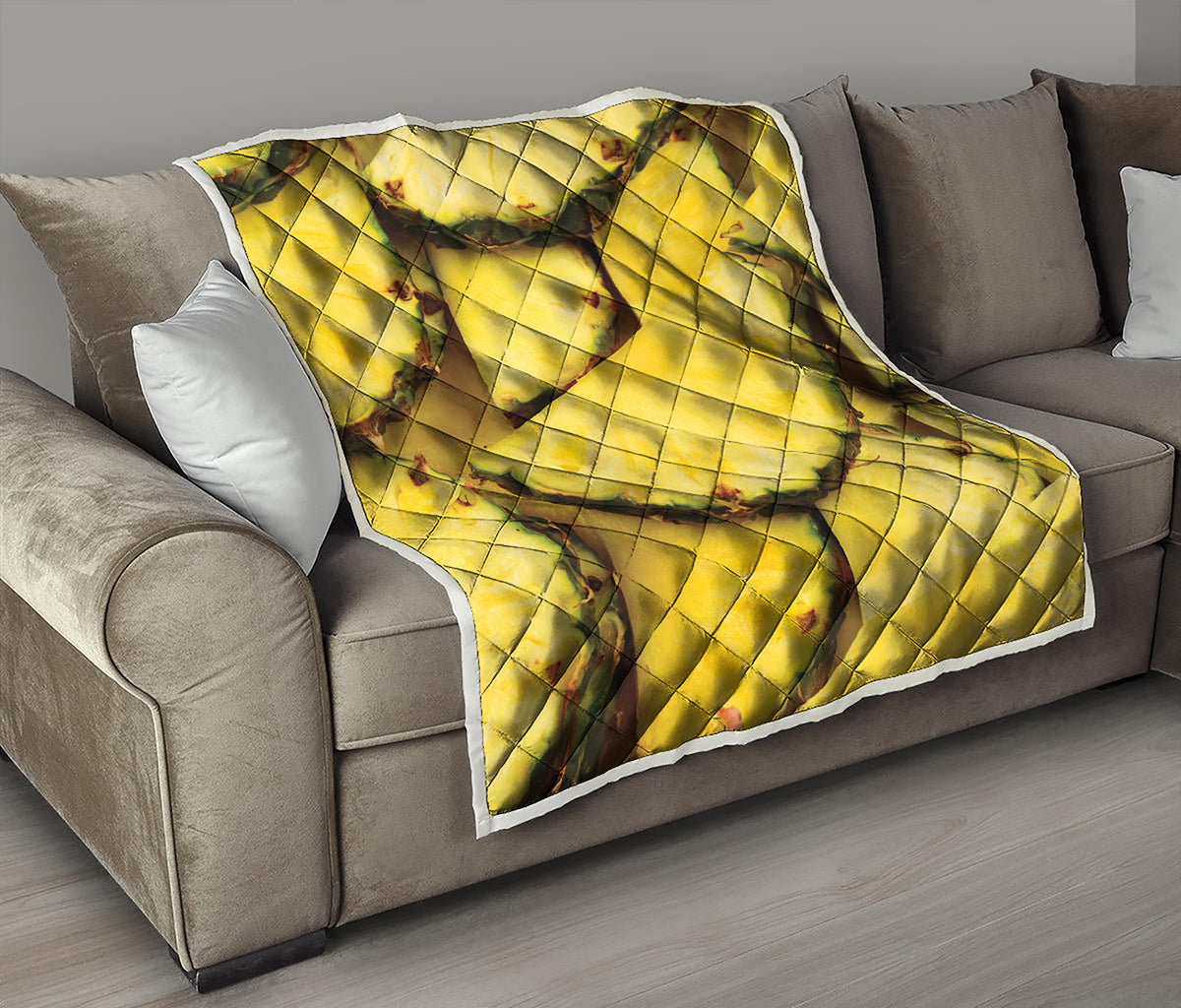 Pineapple Slices Print Quilt