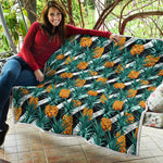 Pineapple Striped Pattern Print Quilt