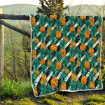 Pineapple Striped Pattern Print Quilt