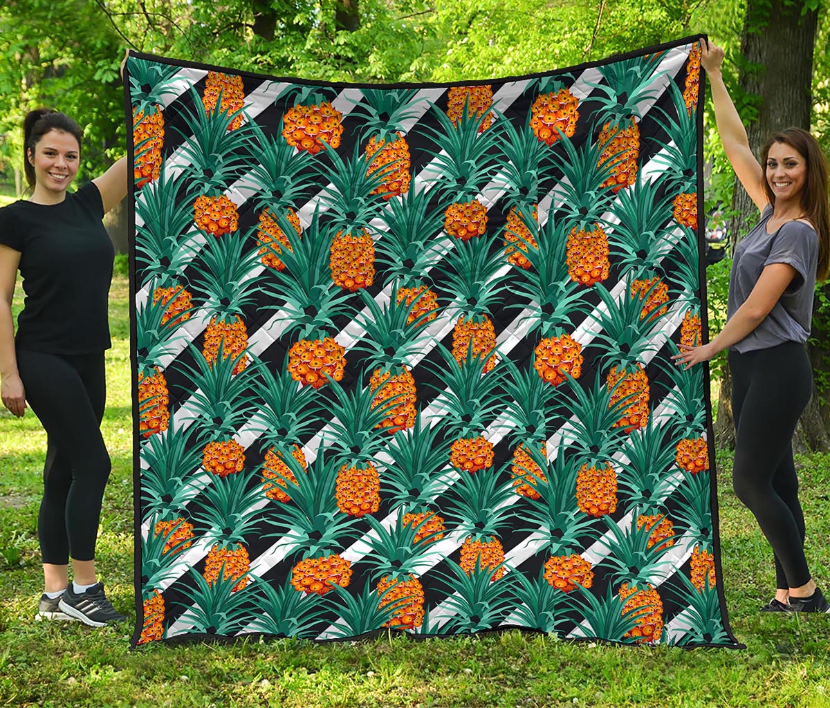 Pineapple Striped Pattern Print Quilt
