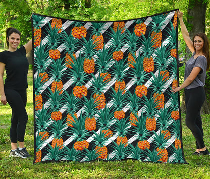 Pineapple Striped Pattern Print Quilt