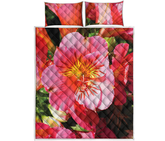 Pink Alstroemeria Print Quilt Bed Set