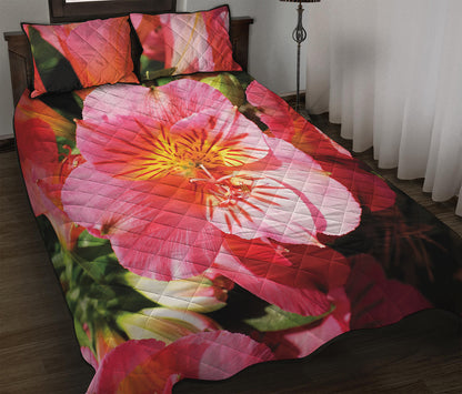 Pink Alstroemeria Print Quilt Bed Set