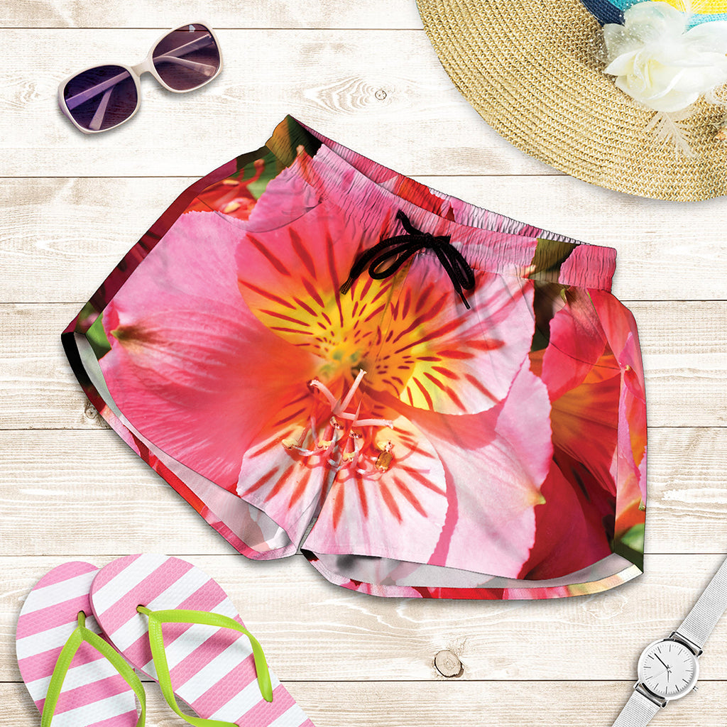 Pink Alstroemeria Print Women's Shorts