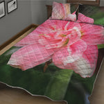 Pink Amaryllis Print Quilt Bed Set