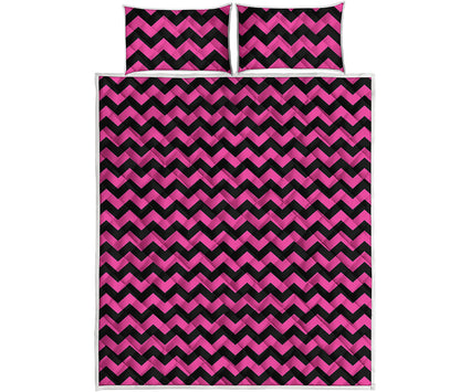Pink And Black Chevron Pattern Print Quilt Bed Set