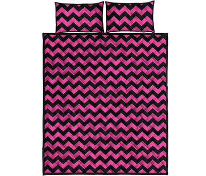 Pink And Black Chevron Pattern Print Quilt Bed Set