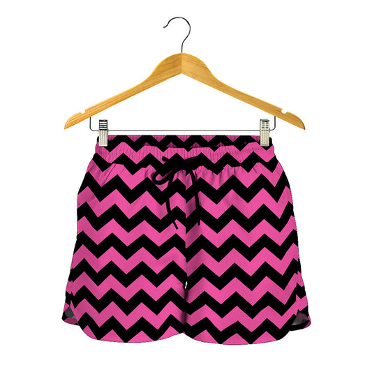 Pink And Black Chevron Pattern Print Women's Shorts