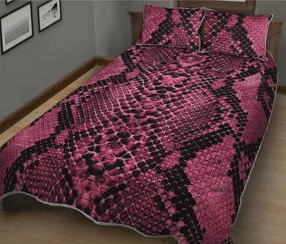 Pink And Black Snakeskin Print Quilt Bed Set