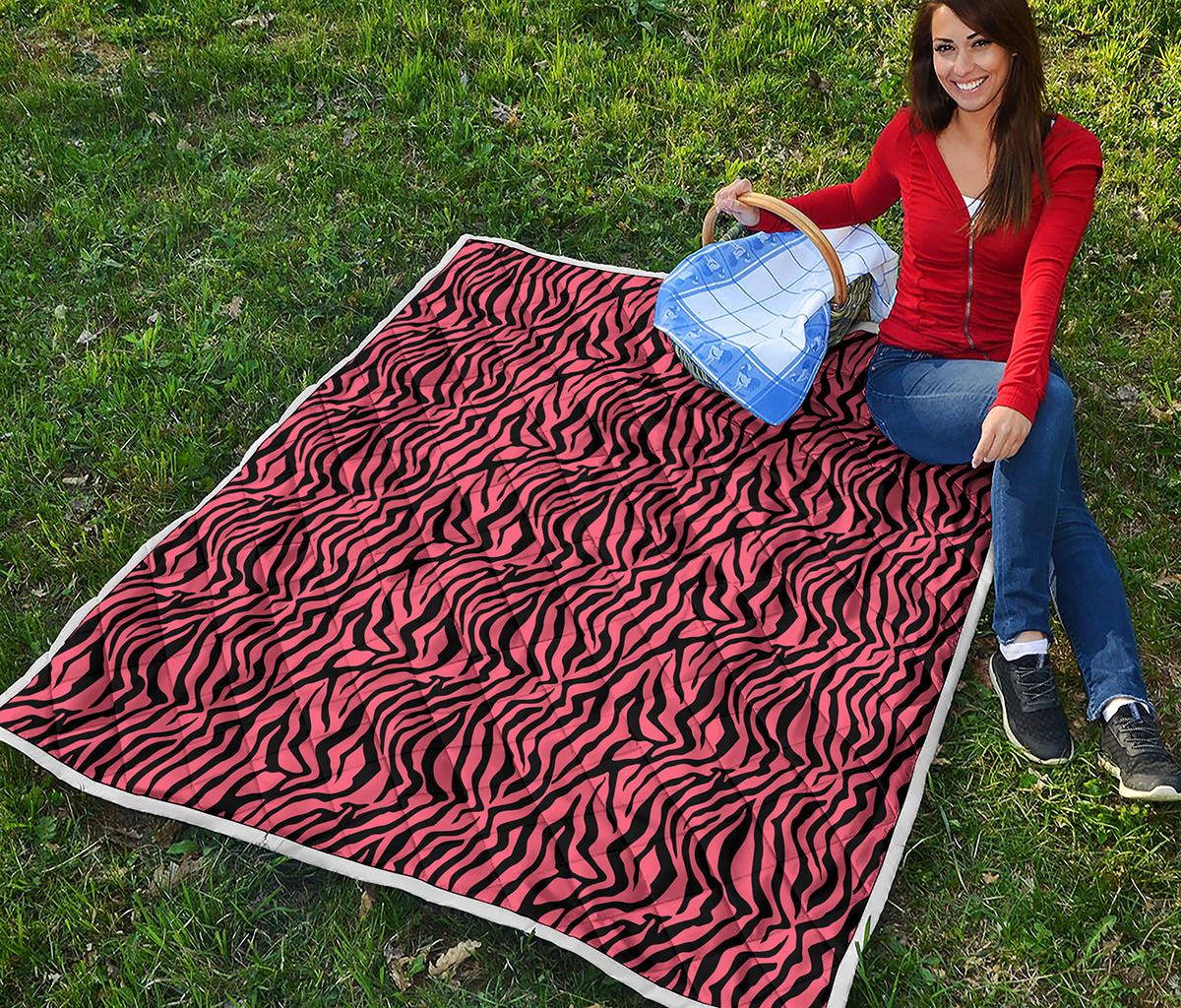 Pink And Black Tiger Stripe Print Quilt