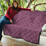 Pink And Black Zigzag Pattern Print Quilt