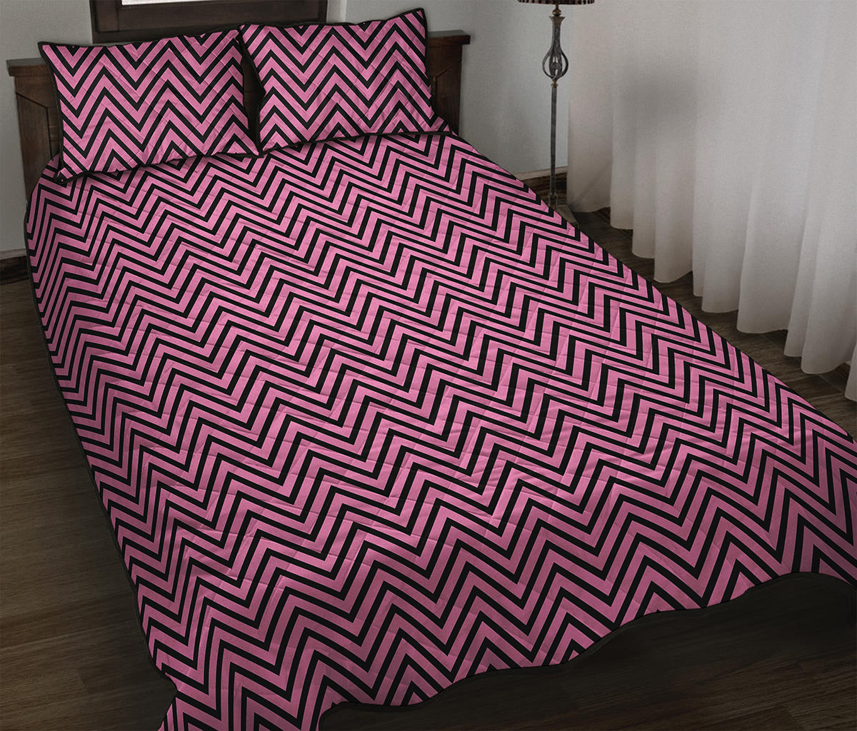 Pink And Black Zigzag Pattern Print Quilt Bed Set