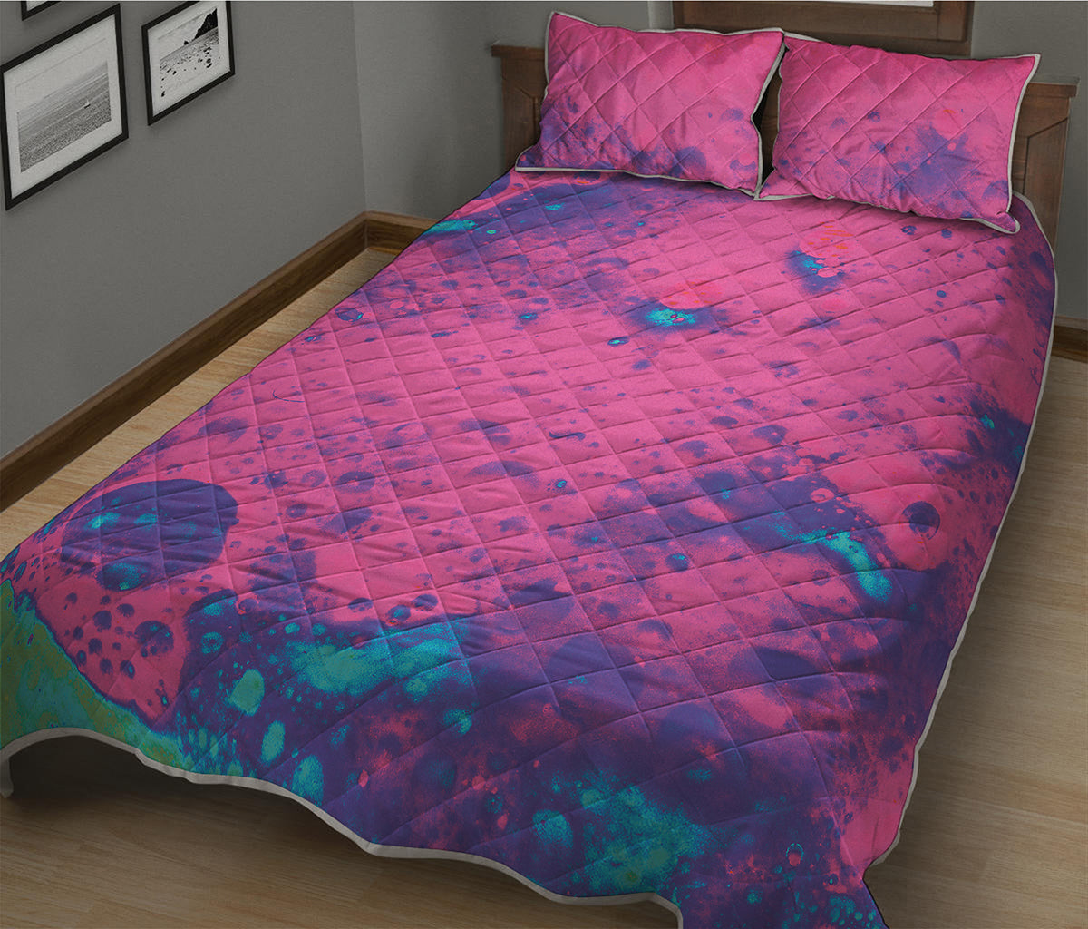 Pink And Blue Acid Melt Print Quilt Bed Set