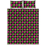 Pink And Green Houndstooth Pattern Print Quilt Bed Set