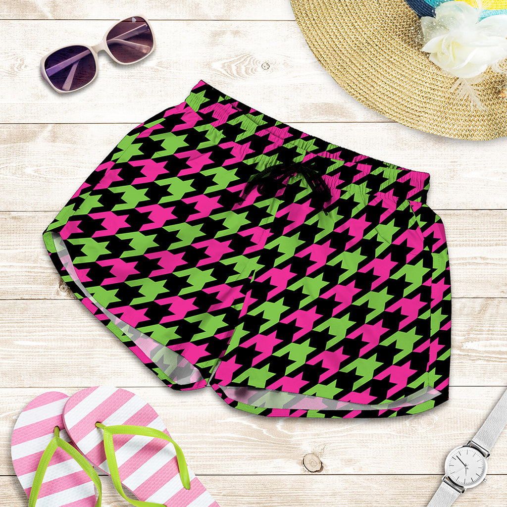 Pink And Green Houndstooth Pattern Print Women's Shorts
