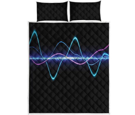 Pink And Teal Sound Wave Print Quilt Bed Set