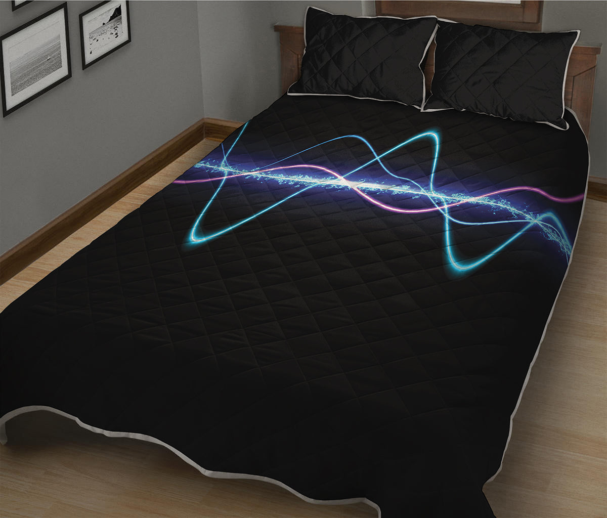 Pink And Teal Sound Wave Print Quilt Bed Set