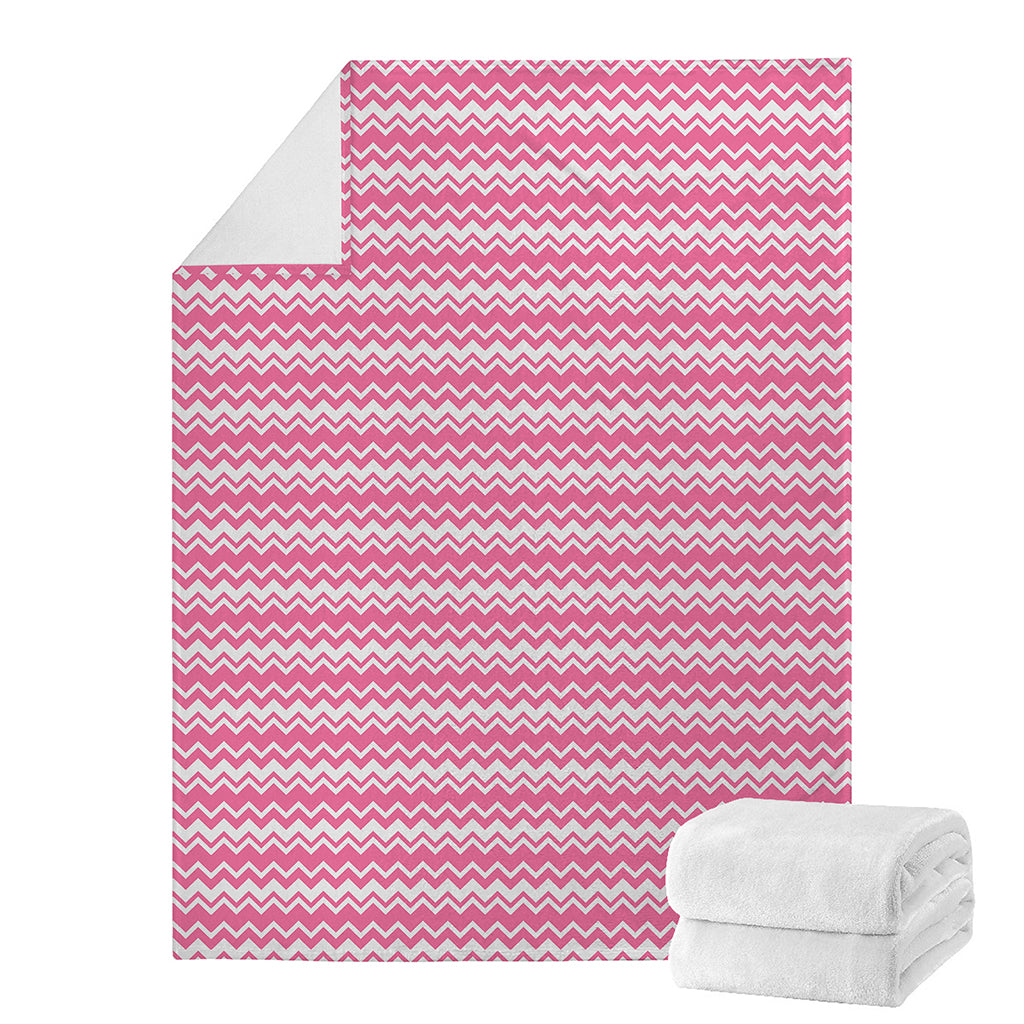Pink And White Zigzag Pattern Print Blanket