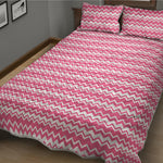 Pink And White Zigzag Pattern Print Quilt Bed Set