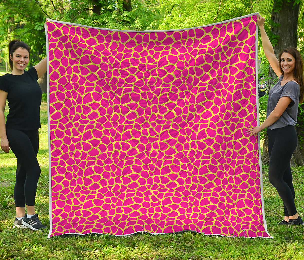 Pink And Yellow Giraffe Pattern Print Quilt