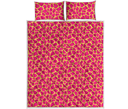 Pink And Yellow Giraffe Pattern Print Quilt Bed Set