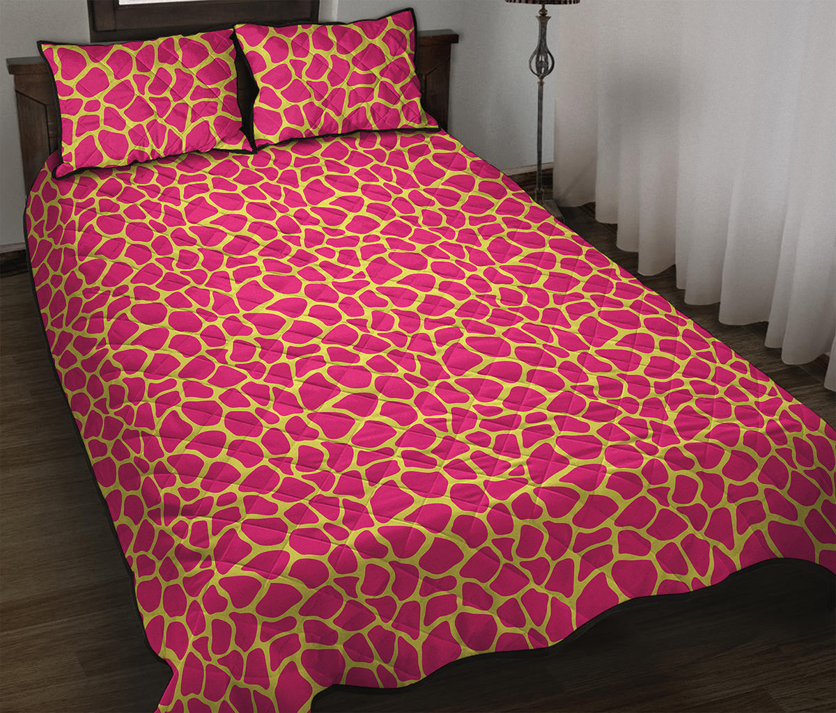 Pink And Yellow Giraffe Pattern Print Quilt Bed Set