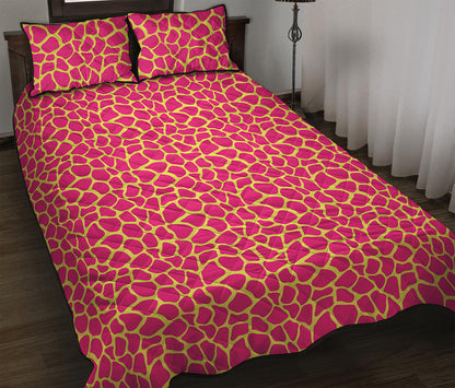 Pink And Yellow Giraffe Pattern Print Quilt Bed Set