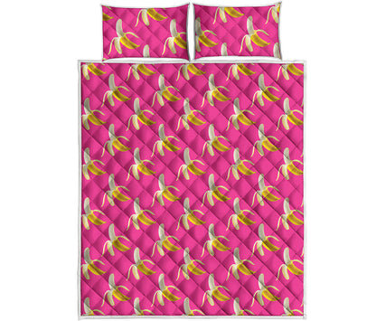 Pink Banana Pattern Print Quilt Bed Set