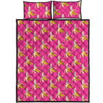 Pink Banana Pattern Print Quilt Bed Set