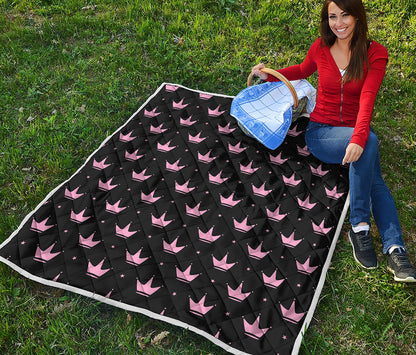 Pink Crown Pattern Print Quilt