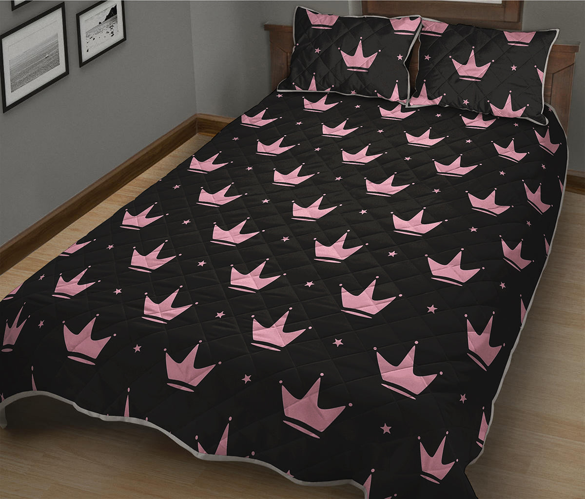 Pink Crown Pattern Print Quilt Bed Set
