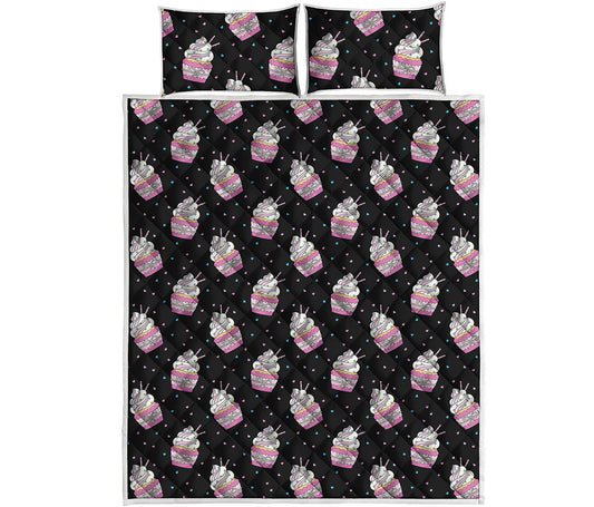 Pink Cupcake Pattern Print Quilt Bed Set