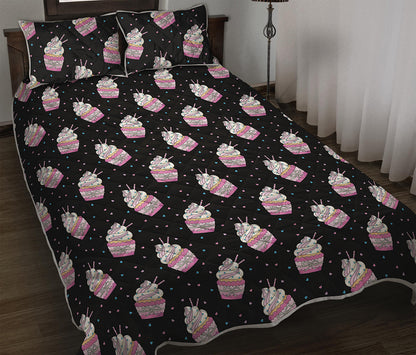 Pink Cupcake Pattern Print Quilt Bed Set