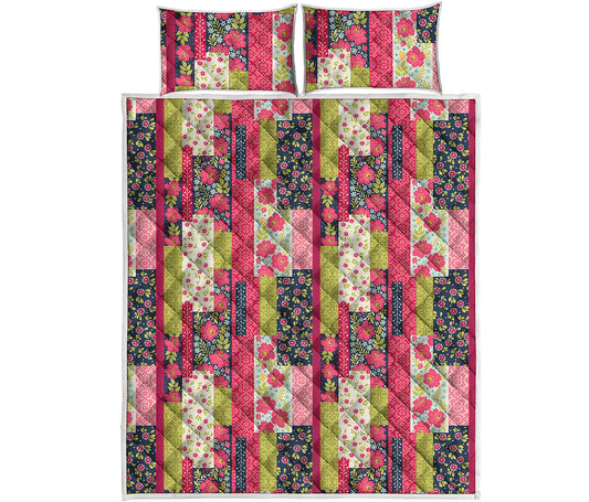 Pink Flower Patchwork Pattern Print Quilt Bed Set