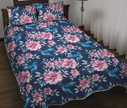 Pink Flowers And Hummingbird Print Quilt Bed Set